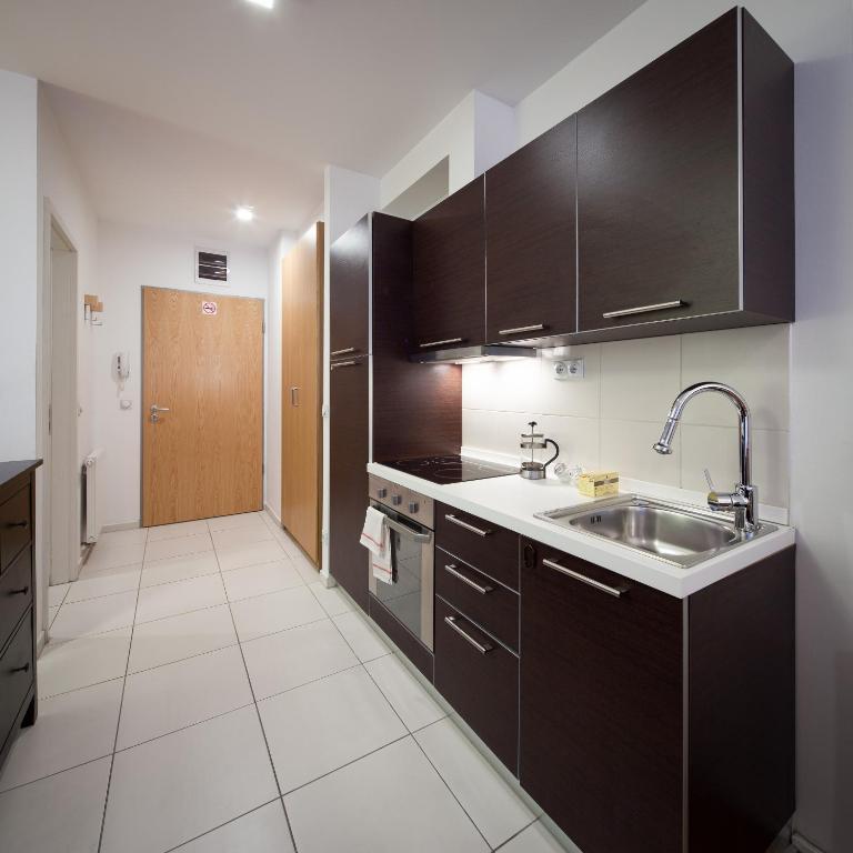 Quality Point Apartments 0-24 Reception Budapest Rom bilde